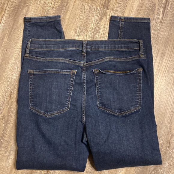 EUC FREE PEOPLE Skinny Jeans 31 Waist - Picture 5 of 6